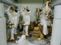 /album/lavorazione-arigianale-della-porcellana-di-capodimonte-/siamo-specializzati-nella-realizzazione-di-pezzi-unici-e-di-oggetti-personalizzati-in-base-alle-esigenze-dellacquirente-jpg/